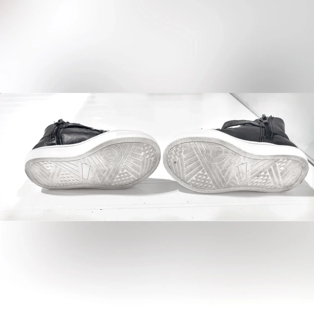 Adorable Baby Studded Hi Top Sneakers by Nicole Miller. Baby Size 6. - Picture 6 of 7